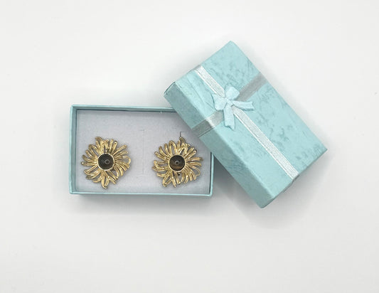 Обеци SOLARA в подаръчна кутия – детайлна изработка и изискано представяне за подарък – Aurea бижутерия