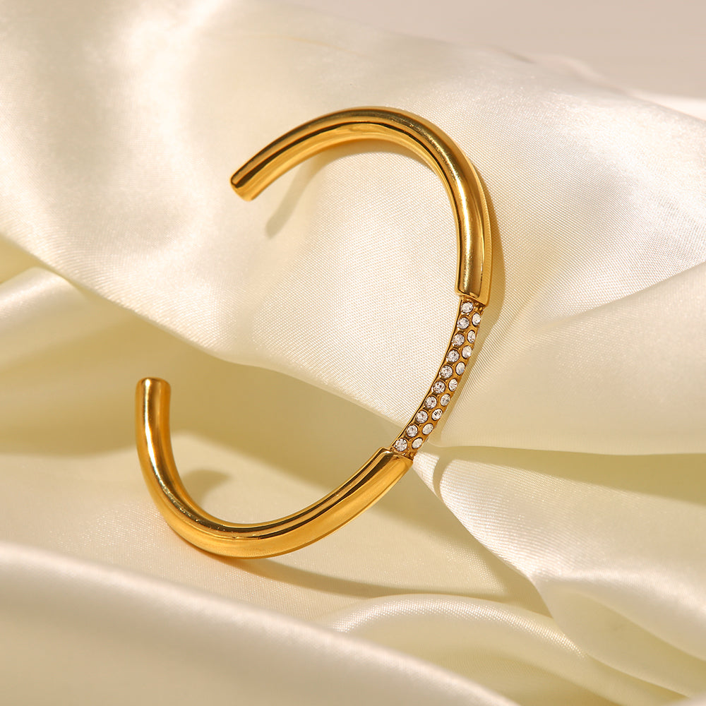 Луксозна дамска гривна Stella с тройна 18K позлата